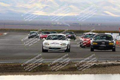 media/Nov-16-2025-CalClub SCCA (Sun) [[2975c16dfc]]/Group 4/Turn 1/